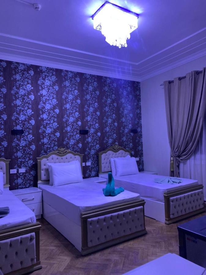 Lucky Hostel Il Il Cairo Esterno foto