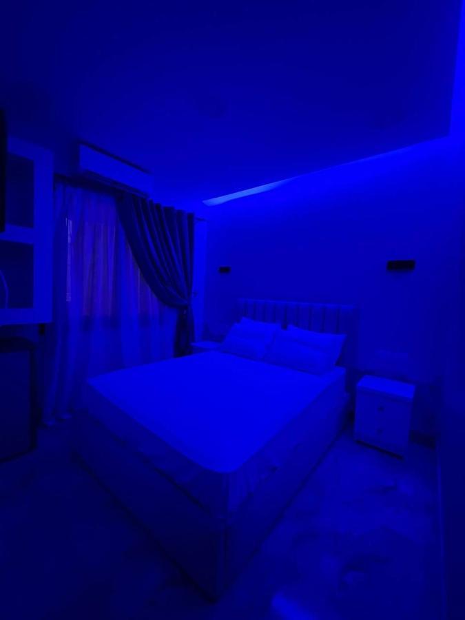 Lucky Hostel Il Il Cairo Esterno foto
